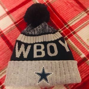 New Era Dallas Cowboys Winter Beanie hat, O/S One Size fits most.